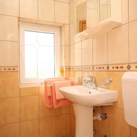 Апартаменты Kraj 3460c Dobropoljana